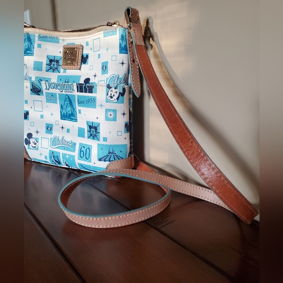 DOONEY AND BOURKE Disney's 60th Anniversary collectors addition purse - Picture 8 of 9